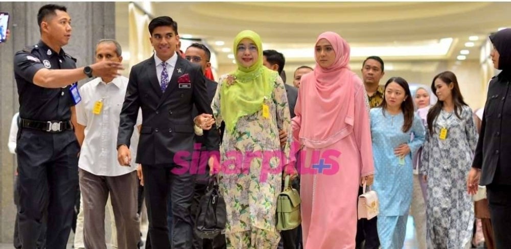 Image from: 'Green light daripada mama sangat penting...' - Syed Saddiq syukur keluarga dan Bella Astillah jadi kekuatan, kongsi khabar positif soal kahwin