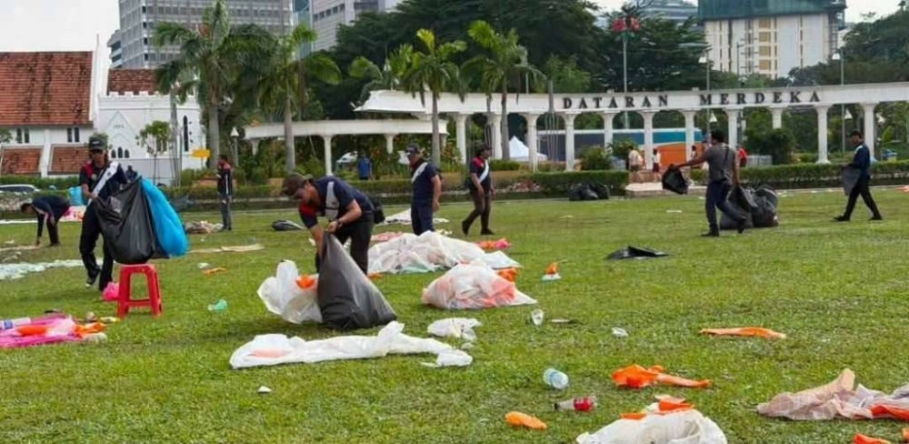 Image from: 'Kuala Lumpur ialah rumah kita' – Hannah Yeoh kecewa Dataran Merdeka dicemari sampah, ingatkan rakyat tanggungjawab bersama