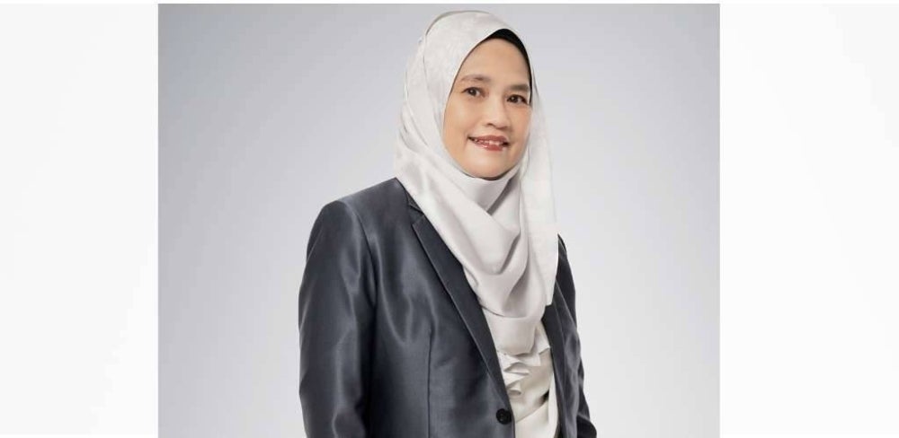 Image from: Anak suka sengetkan kepala, orang dewasa pula silau waktu malam? Ini mungkin petanda awal juling dan katarak yang ramai tak sedar