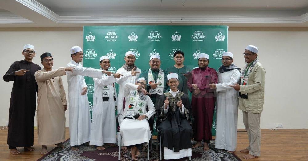 Image from: 'Jaga sumber rezeki & makanan, tinggalkan syubhah.' Ulang ayat suci 60 kali, ibu dedah rahsia Tengku Umayr capai syahadah ula