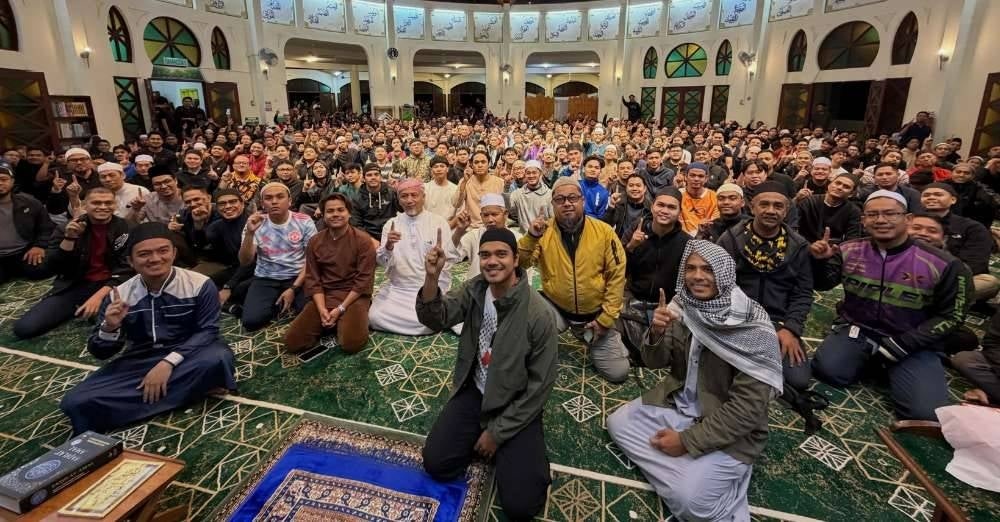 Image from: 'Ingat saya tak stres, tiada ujian?' - Alif Satar elak merungut, pilih imbang karier seni, keluarga & Geng Subuh Macam Jumaat