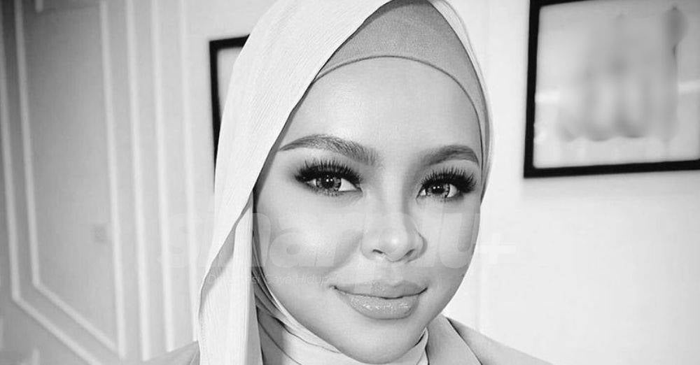Image from: Watie ziarah pusara Siti Sarah buat warganet tersentuh, tanda kasih tak pernah padam. 'Arwah baik orangnya, Watie juga baik'