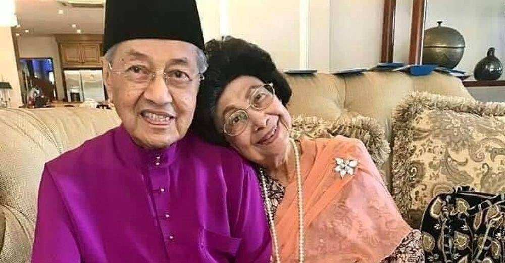 Image from: Diiktiraf pasangan pertama bekas ketua kerajaan masih hidup di Asia, ketahui 6 amalan gaya hidup sihat Tun M & Tun Dr Hasmah 