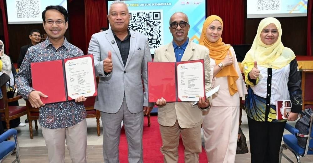 Image from: ‘Sanggup bersengkang mata demi impian’ – Fedtri Yahya kembali bergelar siswa, pilih Bahasa Melayu untuk pengajian sarjana di UPSI