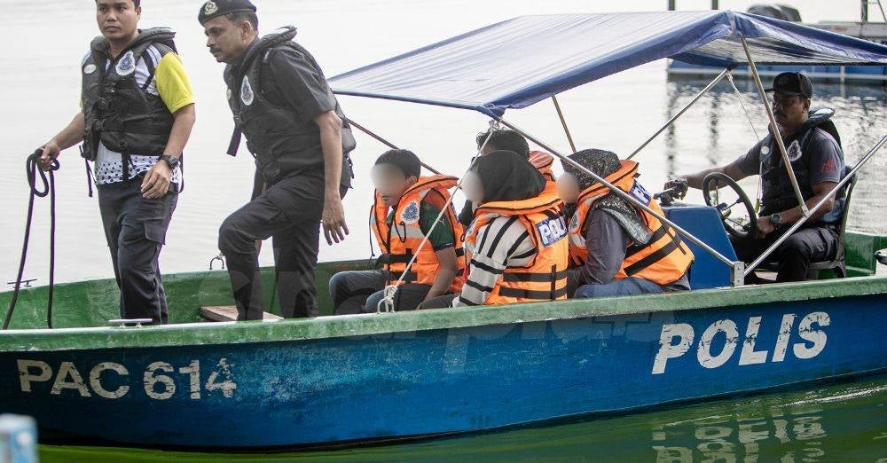 Image from: 'Istiqamah berjemaah dalam hutan' - Malim gunung terharu 4 sekeluarga hilang di Gunung Gerah tetap disiplin jaga solat