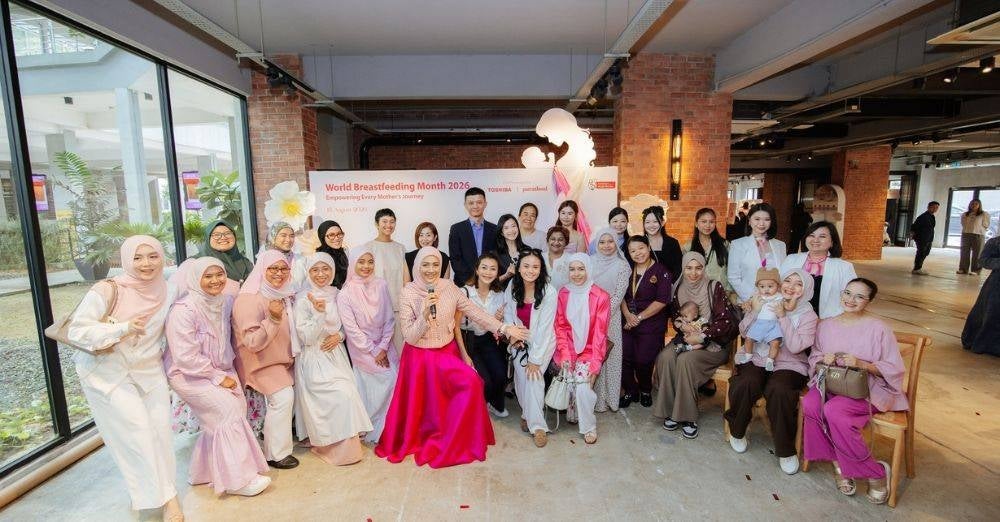 Image from: Sokongan buat ibu menyusu terus diperkukuh, Toshiba Lifestyle Malaysia terima pengiktirafan Parenthood Records