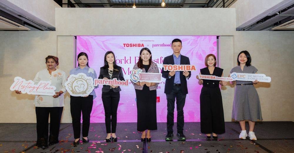 Image from: Sokongan buat ibu menyusu terus diperkukuh, Toshiba Lifestyle Malaysia terima pengiktirafan Parenthood Records