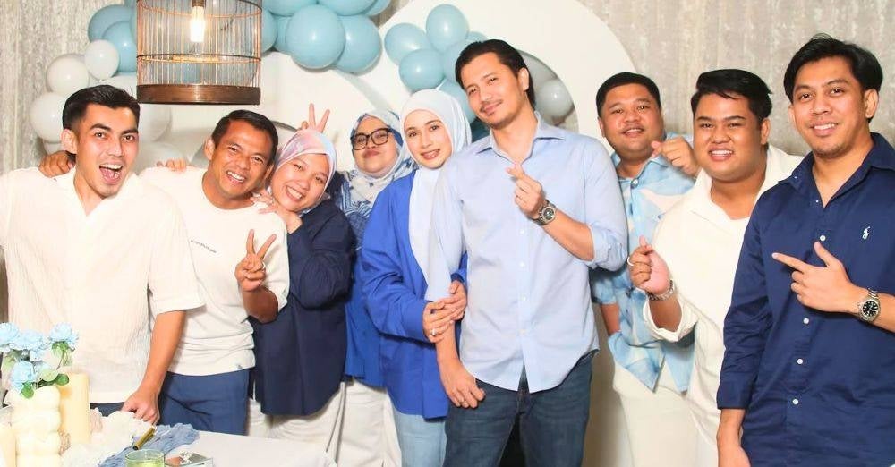 Image from:  'Moga ALLAH jaga suami saya dunia akhirat' - Doa Amira Othman buat Fattah Amin sempena birthday ke-36 & anniversary pertama