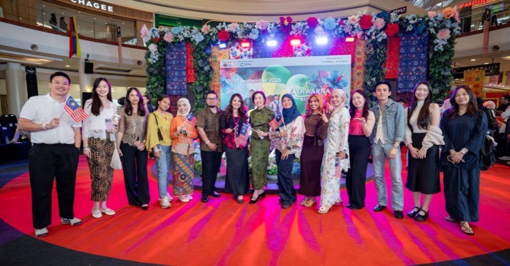 Image from: Alamanda Putrajaya semarak Hari Malaysia menerusi Adiwarna Runway, tampilkan rekaan 22 pereka tempatan