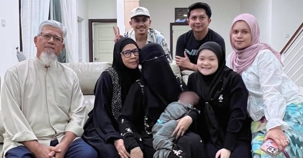 Image from: Bercerai dengan Yusuf Bahrin, Zizi Kirana tetap jaga hubungan dengan keluarga bekas suami – ‘ALLAH bagi saya kehadiran seorang ayah’