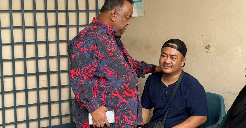 Image from: 'Rasa tak sedap hati, nampak selipar atas tebing...' Nenek pilu kongsi saat akhir Puteri Nur Afiyah, kronologi kanak-kanak lemas dicampak ke sungai