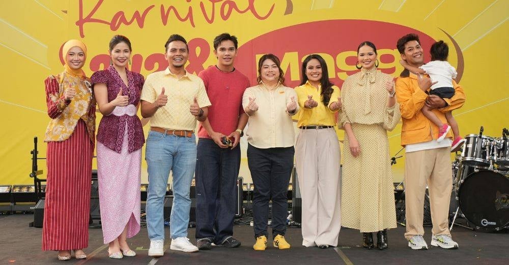 Image from: Eina Azman urus sendiri akaun media sosial anak-anak, dedah cara kawal penggunaan gajet - ‘Mereka tak pernah tahu password’