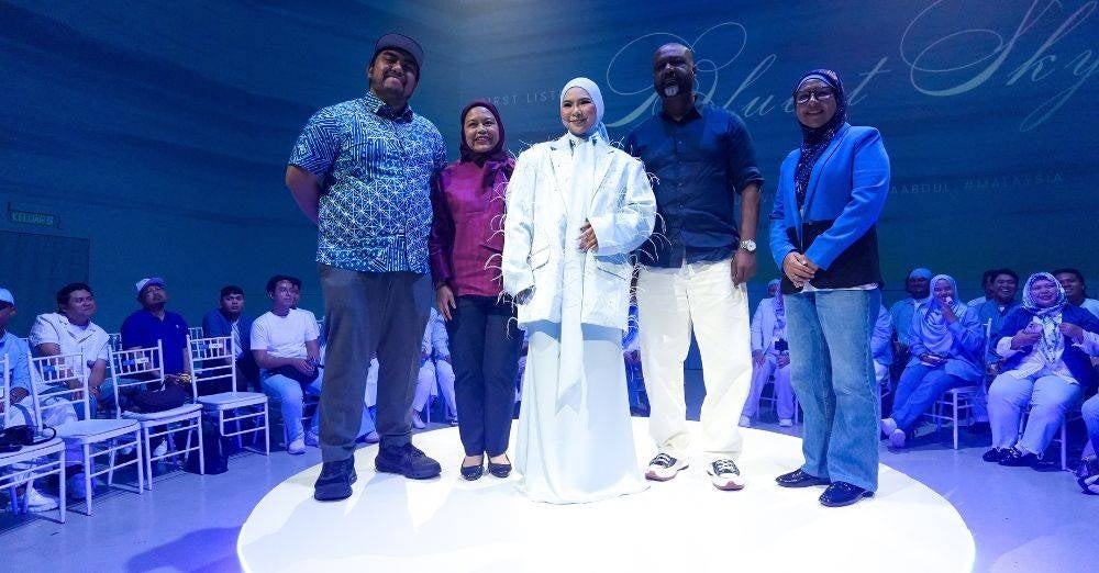 Image from: 10 jam rakam lagu hingga berpindah studio, Aina Abdul dedah pengorbanan demi Eurovision Asia – ‘Saya anggap diri atlet suara Malaysia’