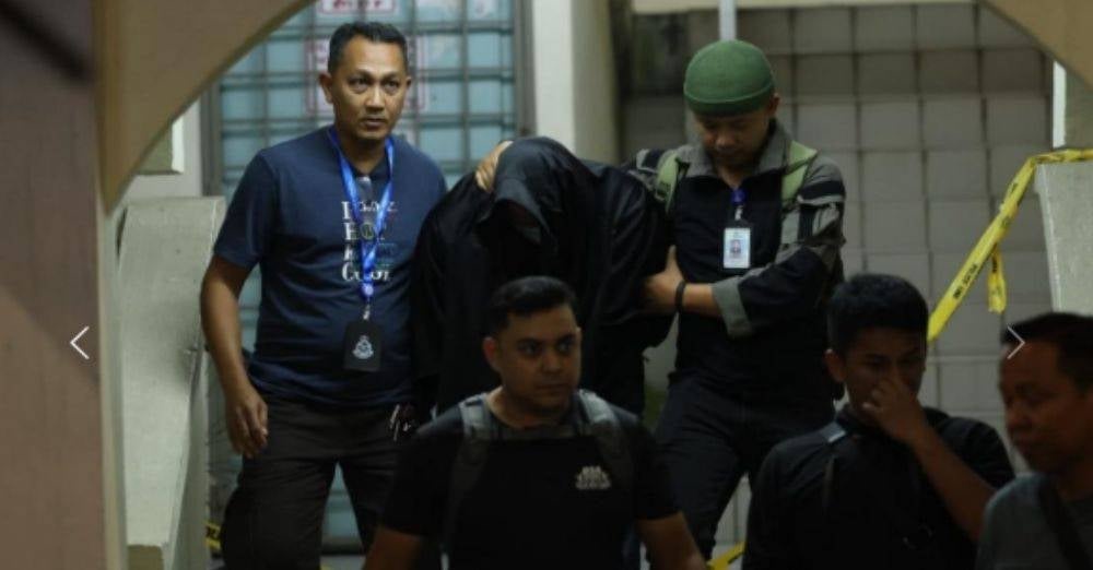 Image from: 'Lepas b*nuh serah diri.' 12 tahun berkhidmat kastam, Norhazwani pergi selamanya dipercayai angkara suami, jasa terus dikenang