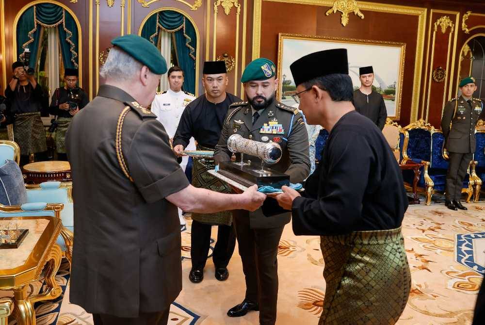 Tunku Ismail Dilantik Pemangku Sultan Johor