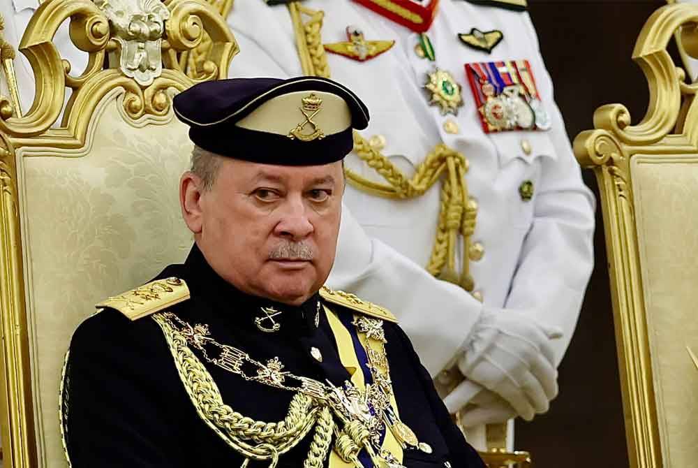 Agong Zahir Ucapan Selamat Hari Tentera Darat Ke