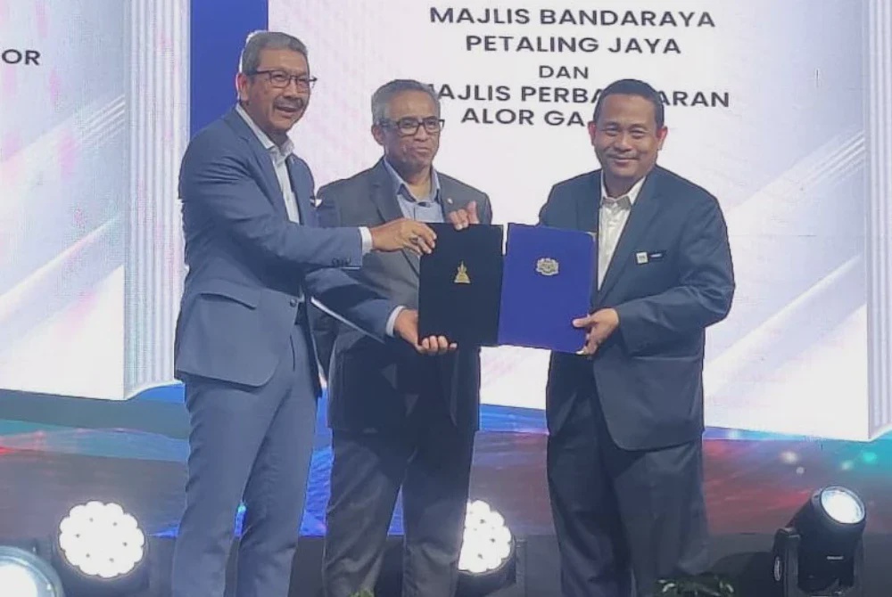 Image from: 200,000 penjawat awam layak BDR mulai esok