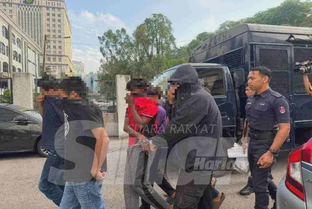 Image from: 14 pelajar, dua wanita didakwa bergaduh depan sekolah