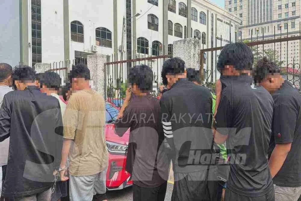 Image from: 14 pelajar, dua wanita didakwa bergaduh depan sekolah
