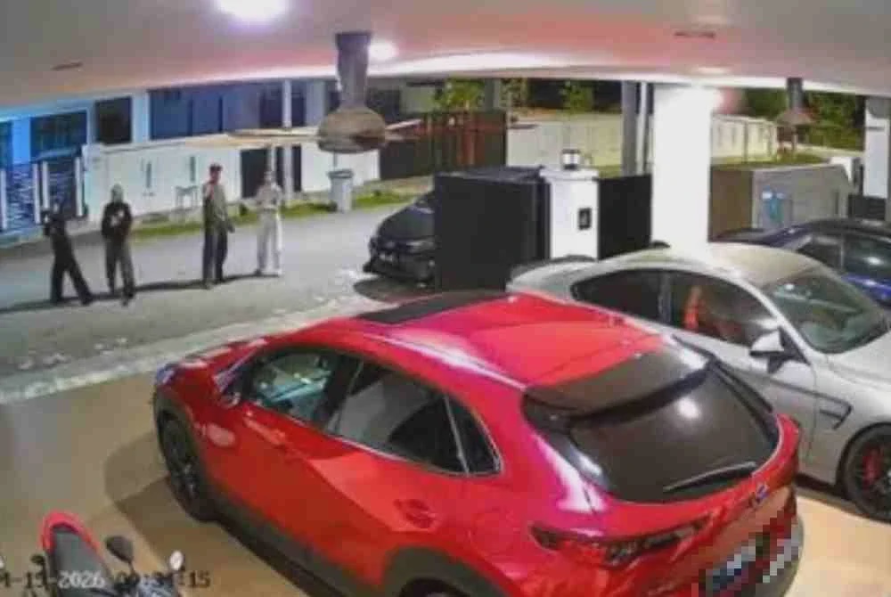 Image from: Lima sekeluarga cemas sangka rumah dipecah masuk rupanya 'jerat sendiri'