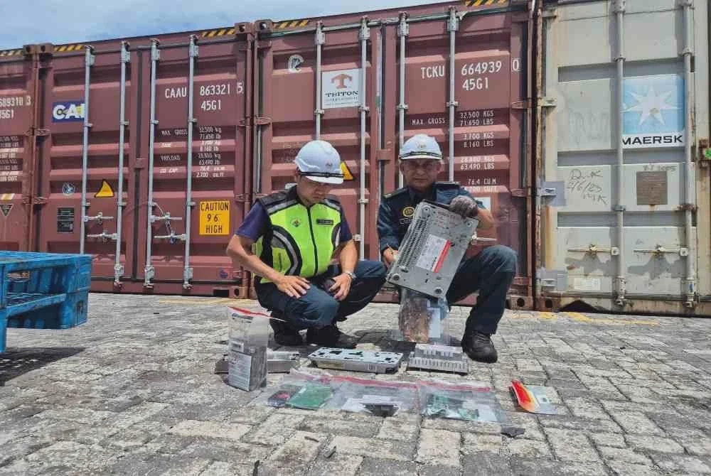 Image from: Ops Green Shield: 763 kontena e-waste dikesan di Pelabuhan Klang