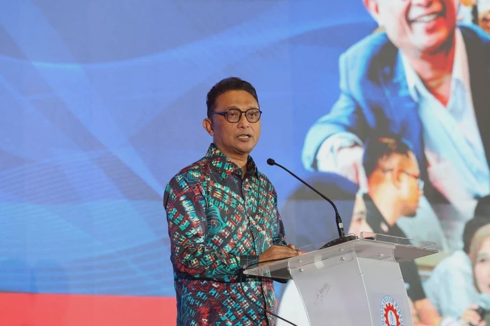 Image from: 60 tahun menjunjung amanah