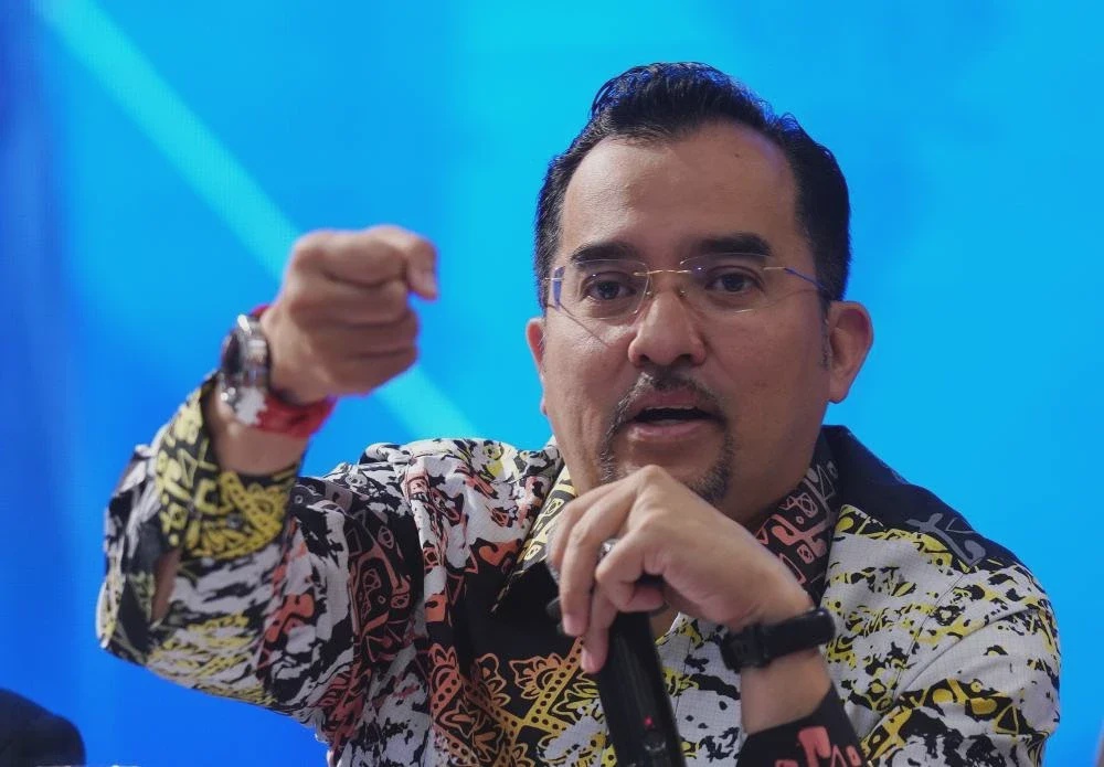 Image from: 60 tahun menjunjung amanah