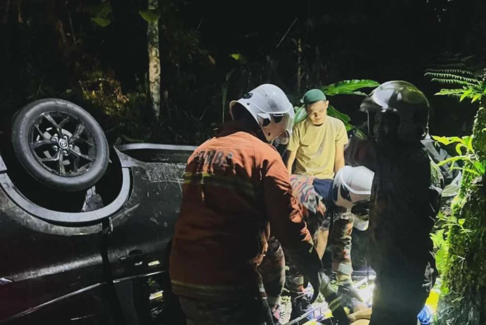Image from: Lelaki maut, isteri anak cedera kereta terjunam gaung