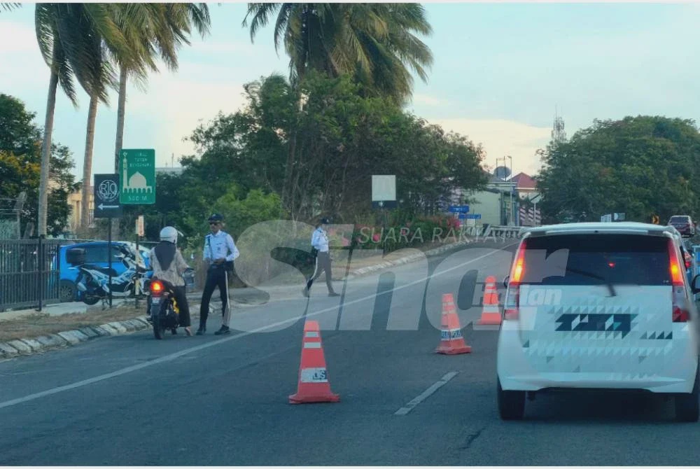 Image from: Konvoi kena kecam: 'Kami lalu depan LTSIP, tak masuk dalam' - Wan Rohimi