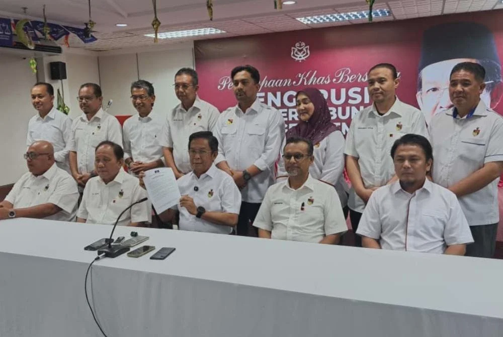 Image from: [VIDEO] Krisis Negeri Sembilan: 14 ADUN BN umum hilang kepercayaan, tarik sokongan terhadap Aminuddin- Jalaluddin
