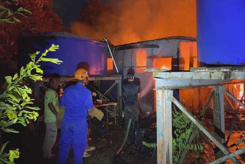 Image from: Empat rumah guru, kantin sekolah terbakar