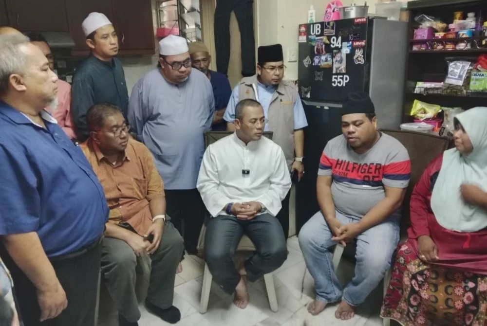 Image from: [VIDEO] Kanak-kanak lemas: Pasang pagar, penutup longkang di lokasi kejadian