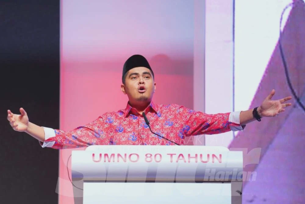 Image from: [VIDEO] 'Aku Budak UMNO, dulu kini dan selamanya' - Dr Akmal Saleh