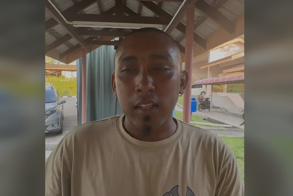 Image from: 'Terbayang anak sendiri '– Lelaki sebak angkat jenazah murid maut dilanggar van