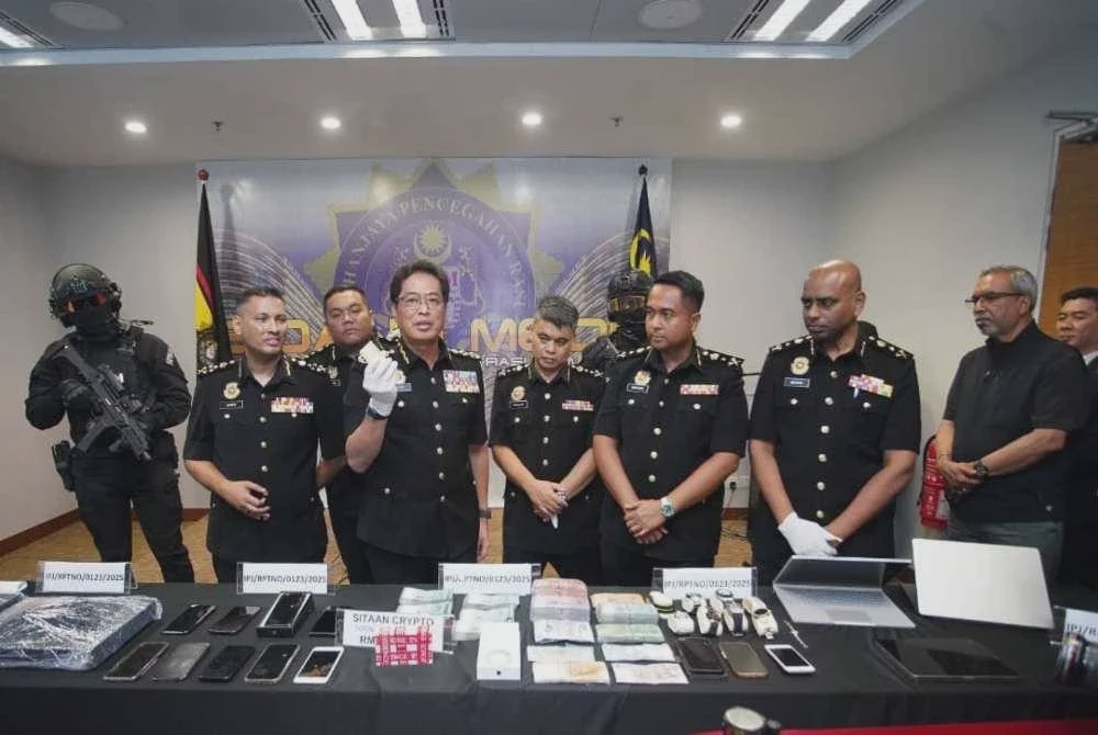 Image from: Gempur kartel, siasat dana kemanusiaan antara pencapaian Azam Baki sebagai KP SPRM
