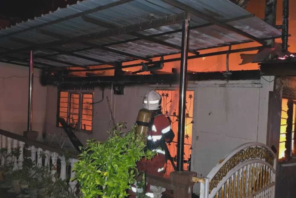 Image from: Wanita OKU rentung, ibu cedera dalam kebakaran rumah