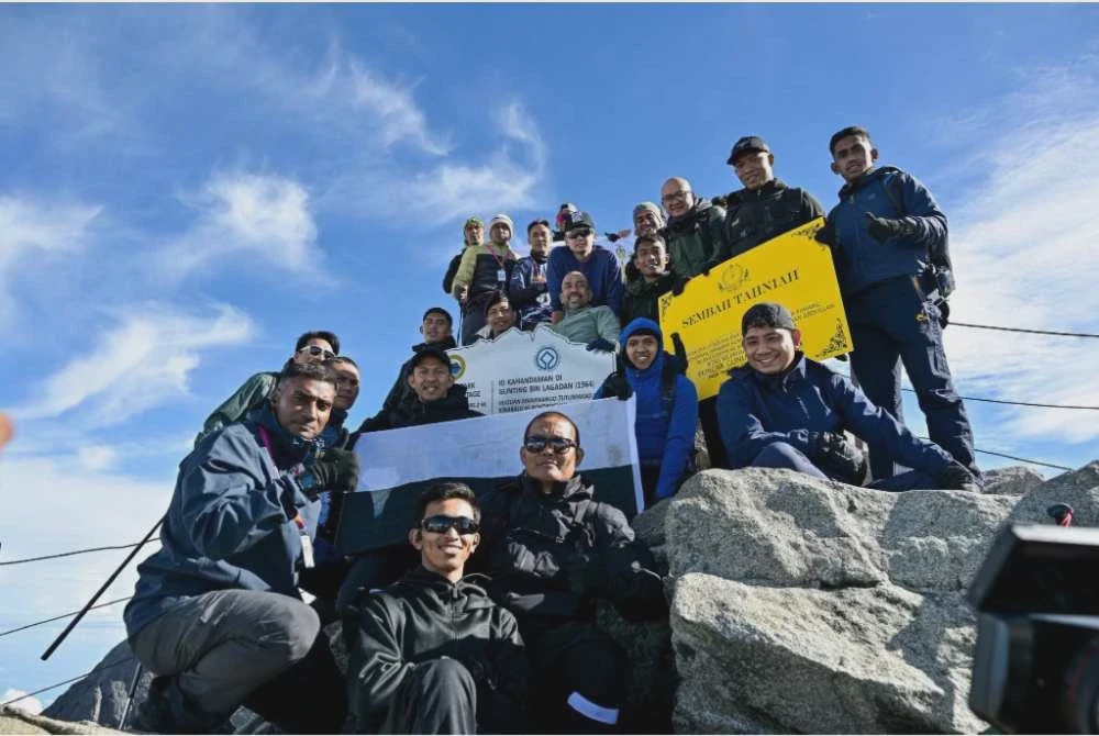 Image from: Tengku Mahkota Pahang tawan puncak Kinabalu