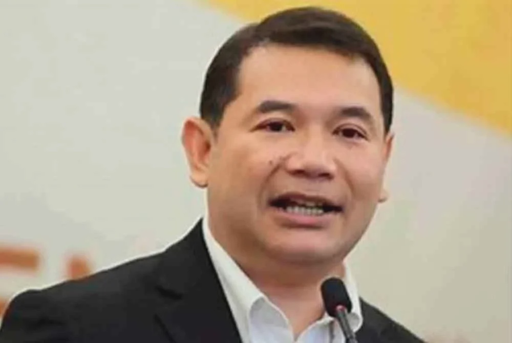 Image from: [VIDEO] 'Pengumuman bersama Nik Nazmi pada Ahad ini bukan biasa-biasa' - Rafizi