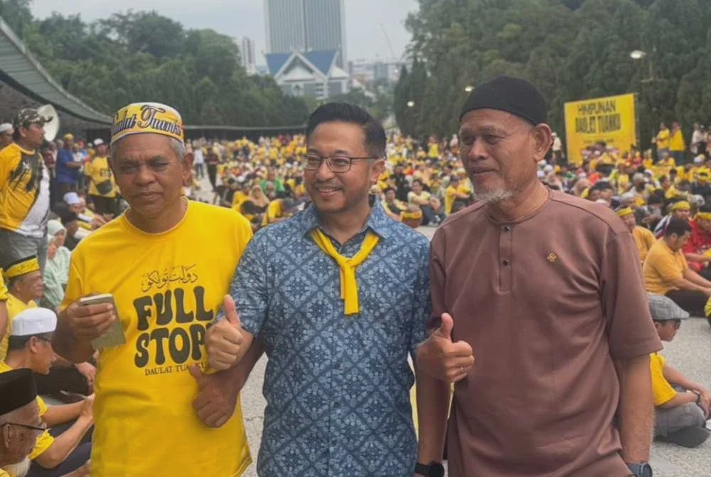 Image from: Himpunan Daulat Tuanku tentang habis-habisan penderhakaan terhadap Islam, institusi diraja