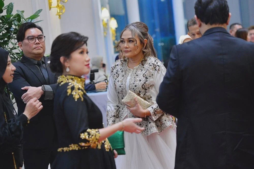 Image from: Francsuffia sinar buat wanita