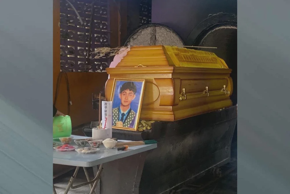 Image from: 'Saya tak dapat tidur terbayang kepalanya jatuh, darah mengalir seperti paip' - Bapa
