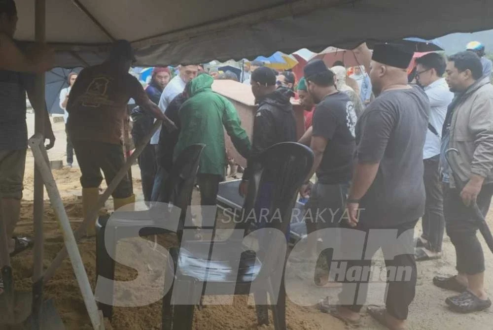 Image from: Jenazah dua pekerja insiden FSO Sepat selamat dikebumikan