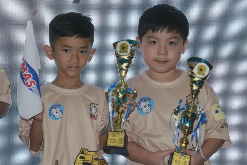 Image from: Tiga kanak-kanak Tabika Kemas wakili negara ke Vietnam dalam pertandingan robotik