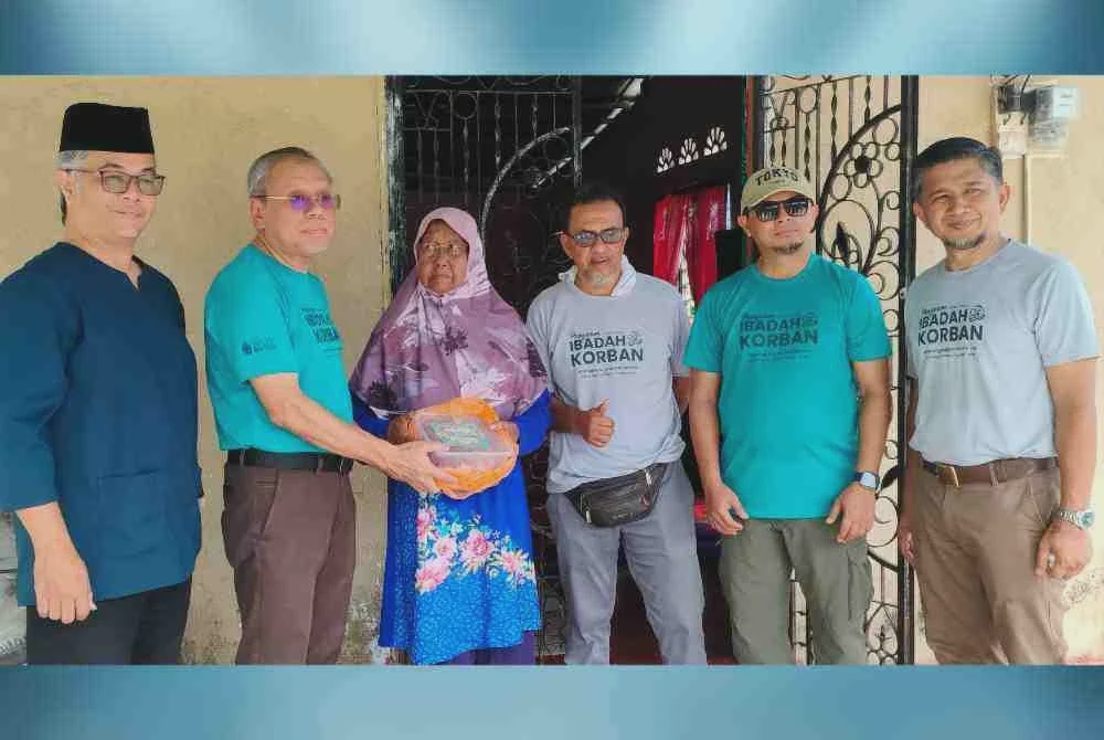 Image from: 200 penduduk terima daging korban JPA