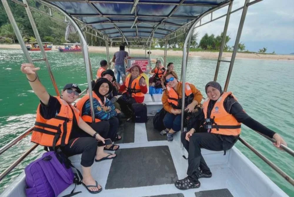 Image from: Jiwa tenang, hati nyaman di Pulau Songsong