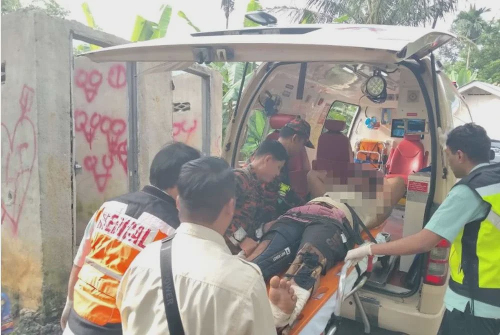 Image from: Bomba usung lelaki seberat 110kg cedera ketika mendaki bukit