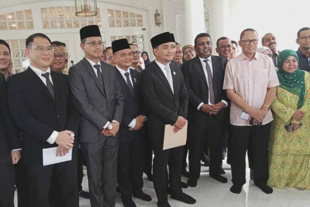Image from: [VIDEO] DUN Johor bubar hari ini