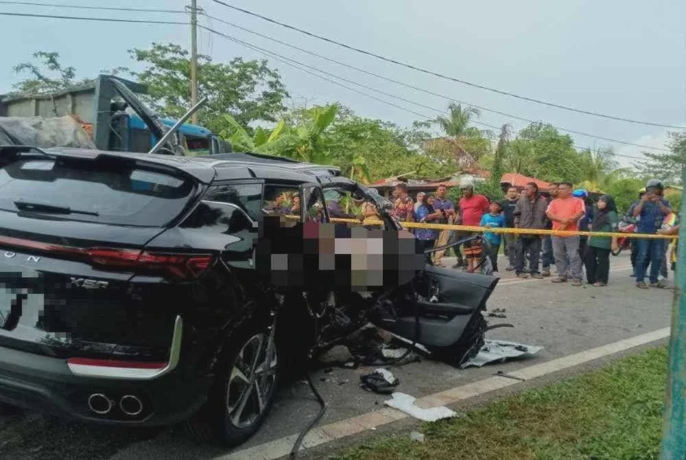 Image from: [VIDEO] Enam sekeluarga terkorban: Proton X50 baru keluar kedai  pagi tadi