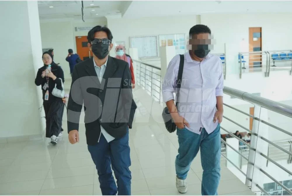 Image from: Guru didakwa amang seksual enam pelajar sekolah dalam kelas, stor