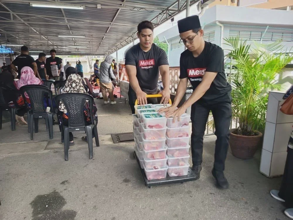 Image from: McDonald's Malaysia santuni asnaf di seluruh negara